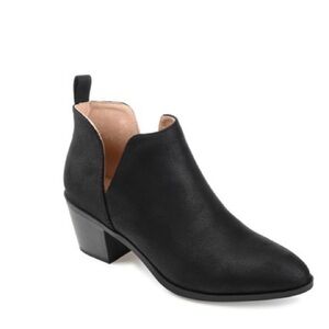 JOURNEE Lola patterned ankle boot
Black Women's Low Block Heel Ankle Boot